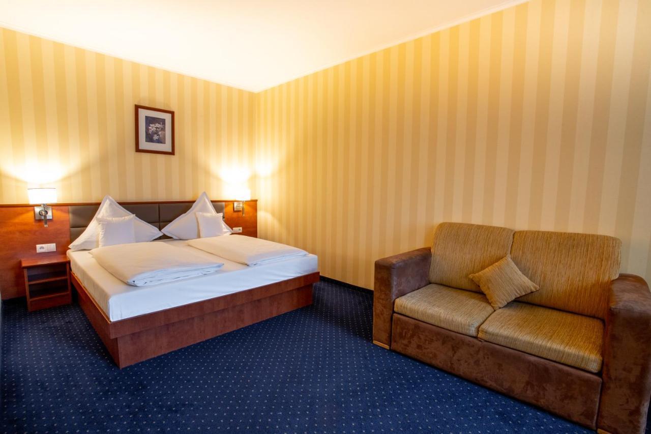Business Hotel Vega Breslavia Exterior foto