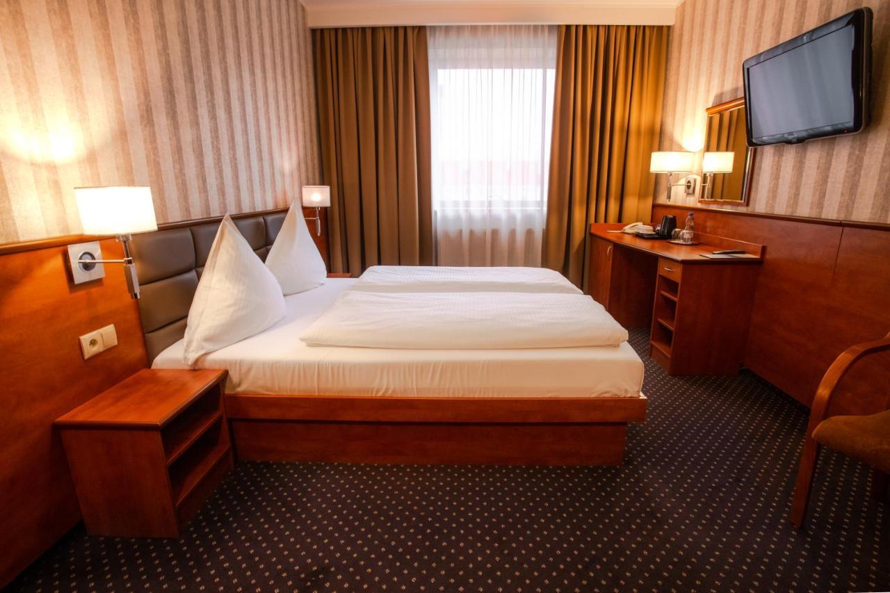 Business Hotel Vega Breslavia Exterior foto