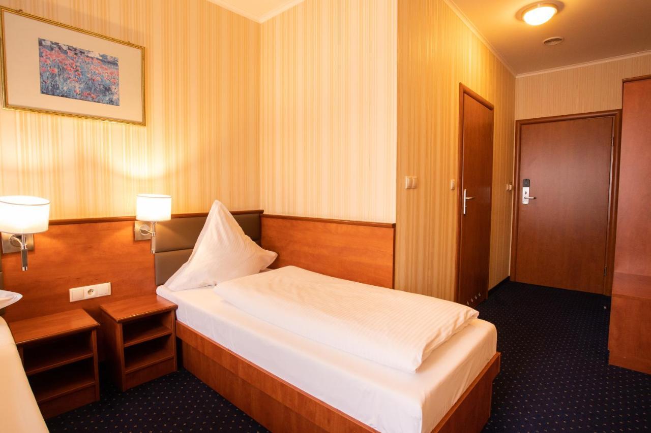 Business Hotel Vega Breslavia Exterior foto