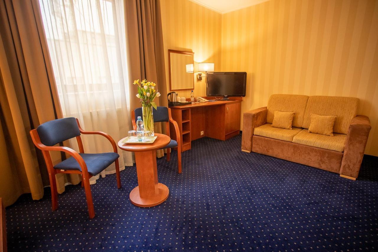 Business Hotel Vega Breslavia Exterior foto