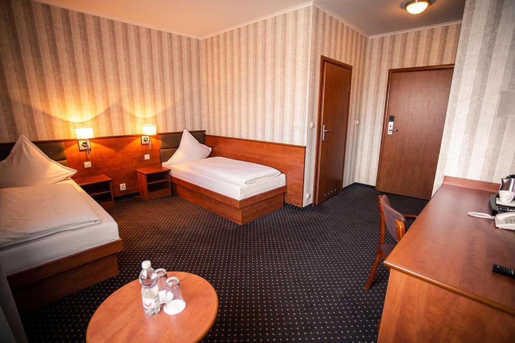 Business Hotel Vega Breslavia Exterior foto